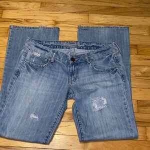 American Eagle Outfitters Light Blue Distressed Straight Leg Jeans